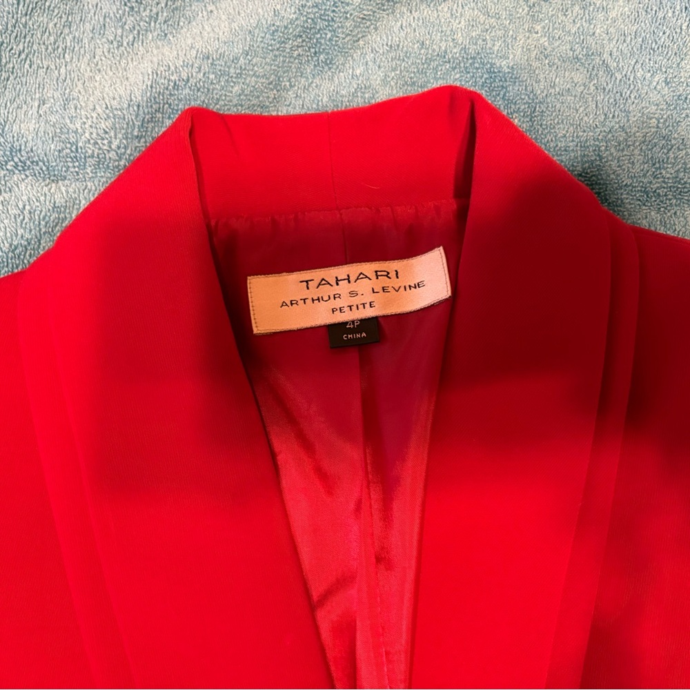 Tahari Women's Red Blazer